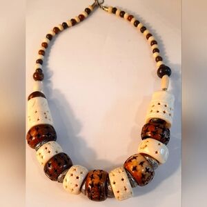 Brown Vintage  Bone Crafted Bided Neclase